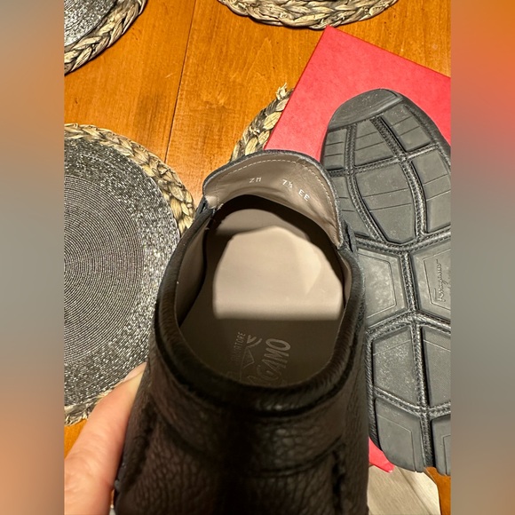 Ferragamo Mens front 4 Leather Drivers - Picture 10 of 10